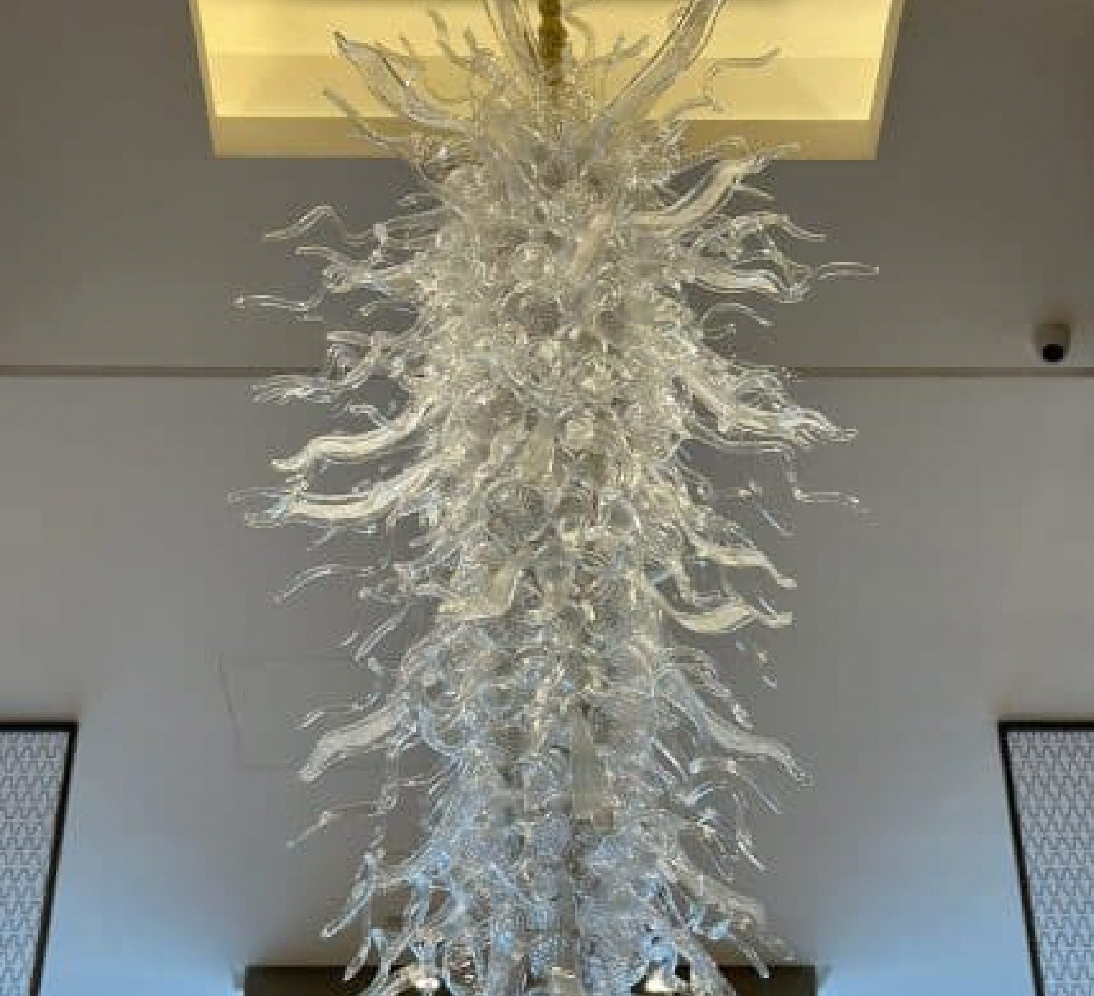 chandeler Decorative Chandelier - الصورة 1